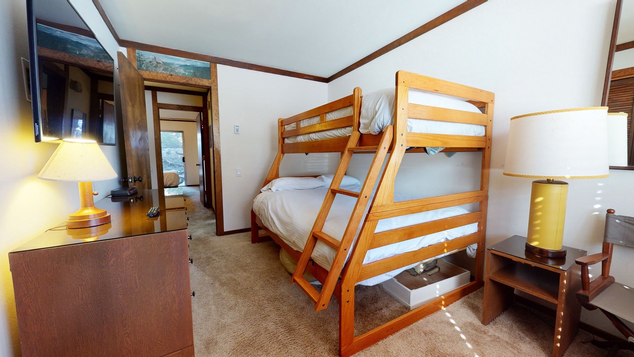 Photo of Bedroom in Mammoth Lakes