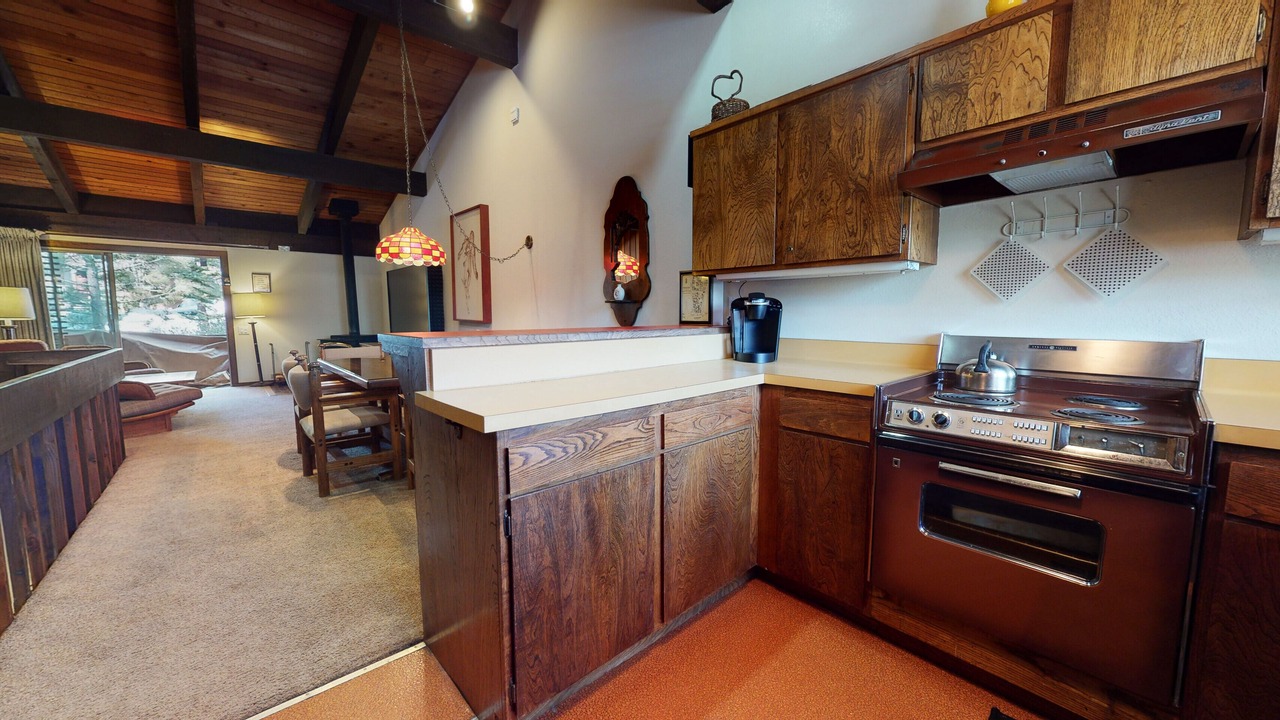 Photo of Kitchen in Mammoth Lakes