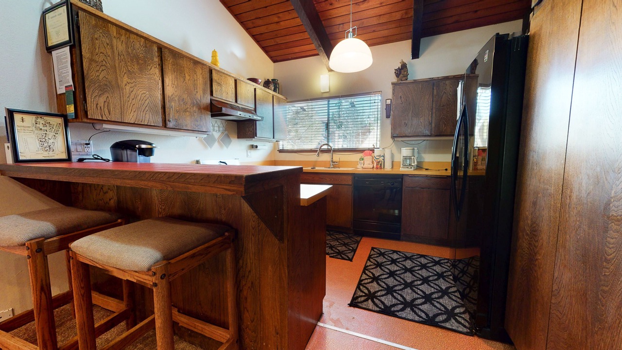 Photo of Kitchen in Mammoth Lakes