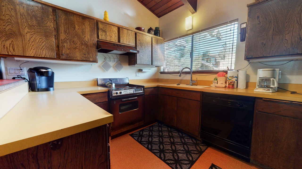 Photo of Kitchen in Mammoth Lakes