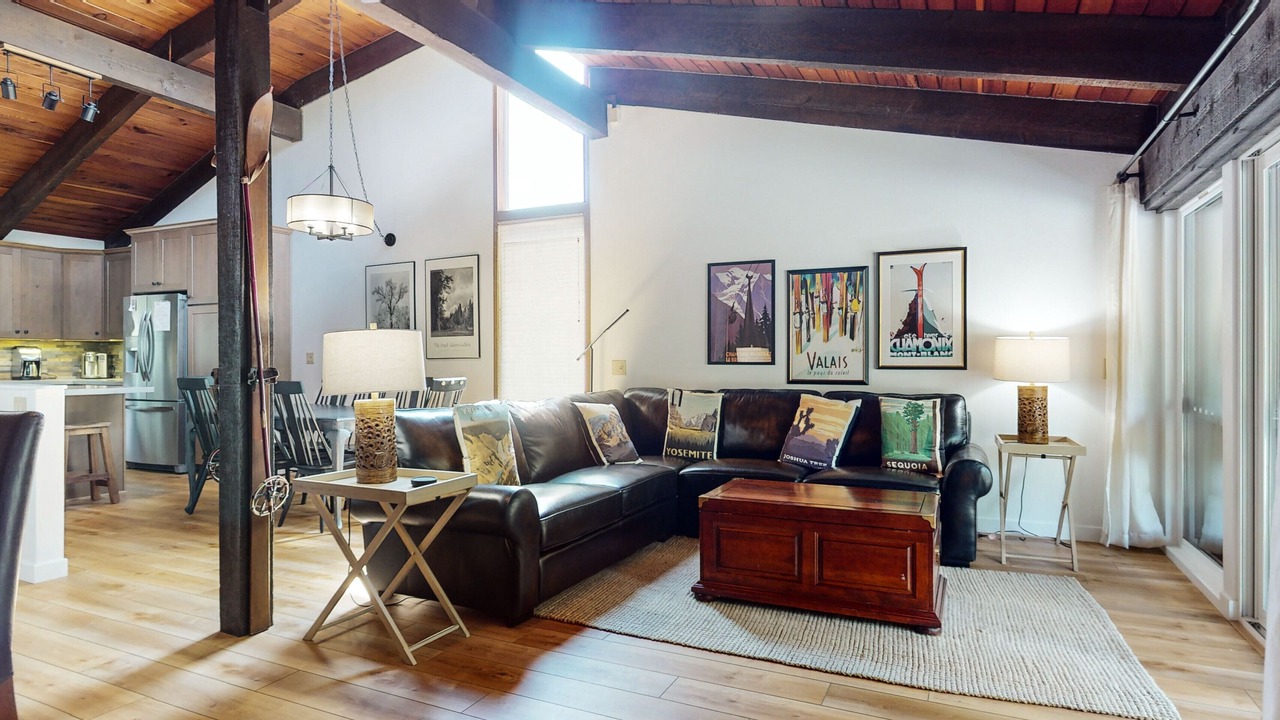 Photo of Livingroom in Mammoth Lakes