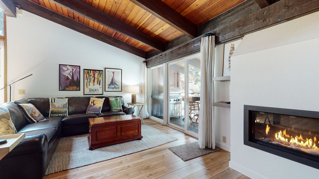 Photo of Livingroom in Mammoth Lakes