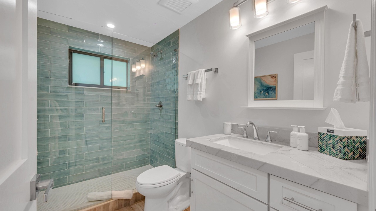 Photo of Bathroom in Harbour Inlet