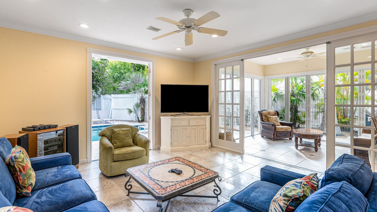 Photo of Livingroom in Bahama Village