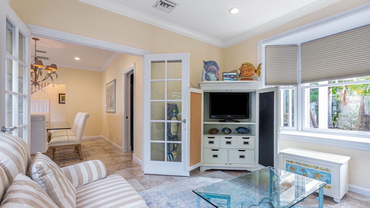 Photo of Livingroom in Bahama Village
