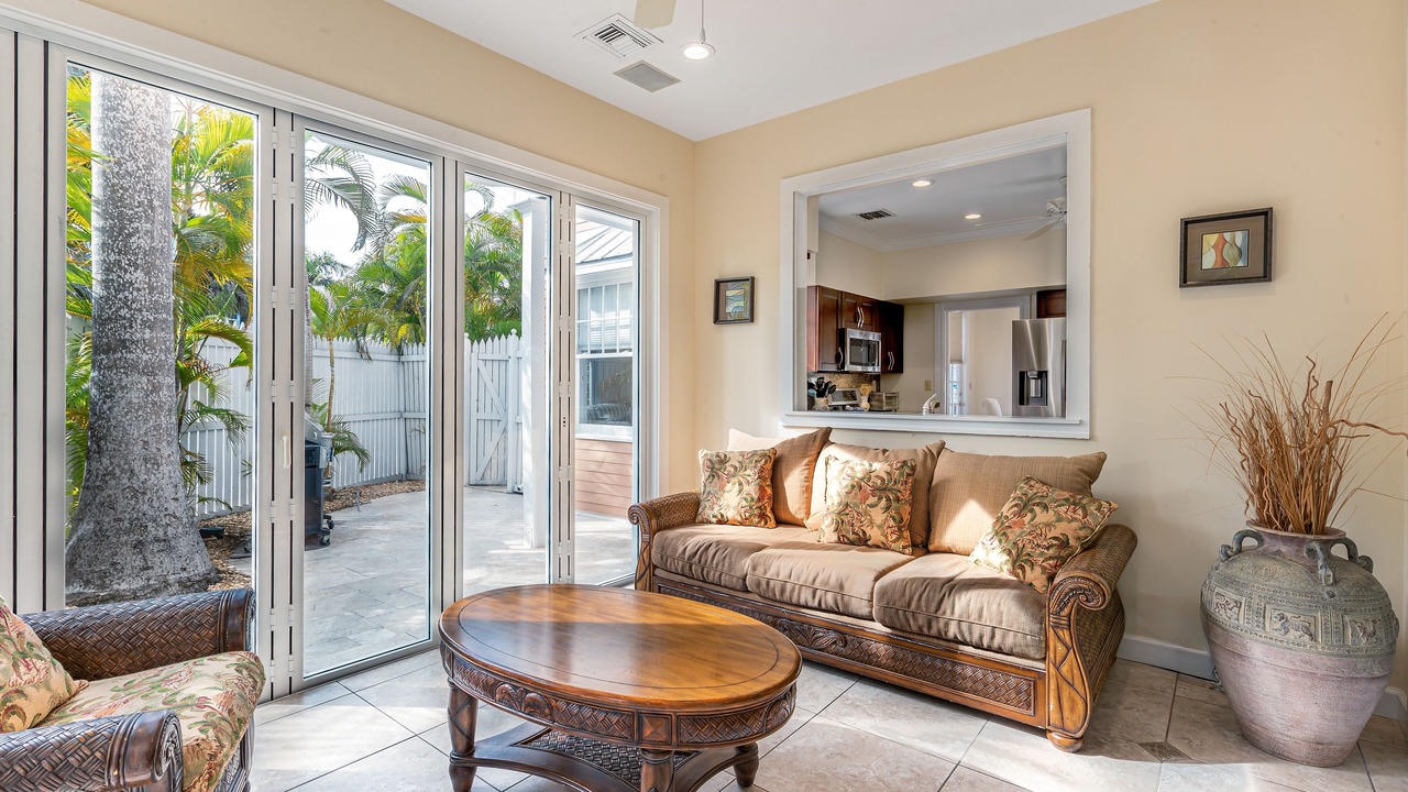Photo of Livingroom in Bahama Village
