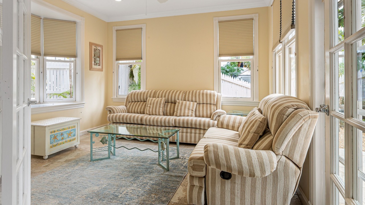 Photo of Livingroom in Bahama Village
