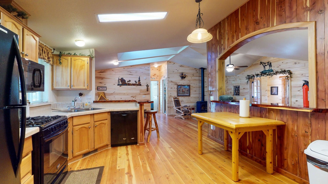 Photo of Kitchen in South Fork