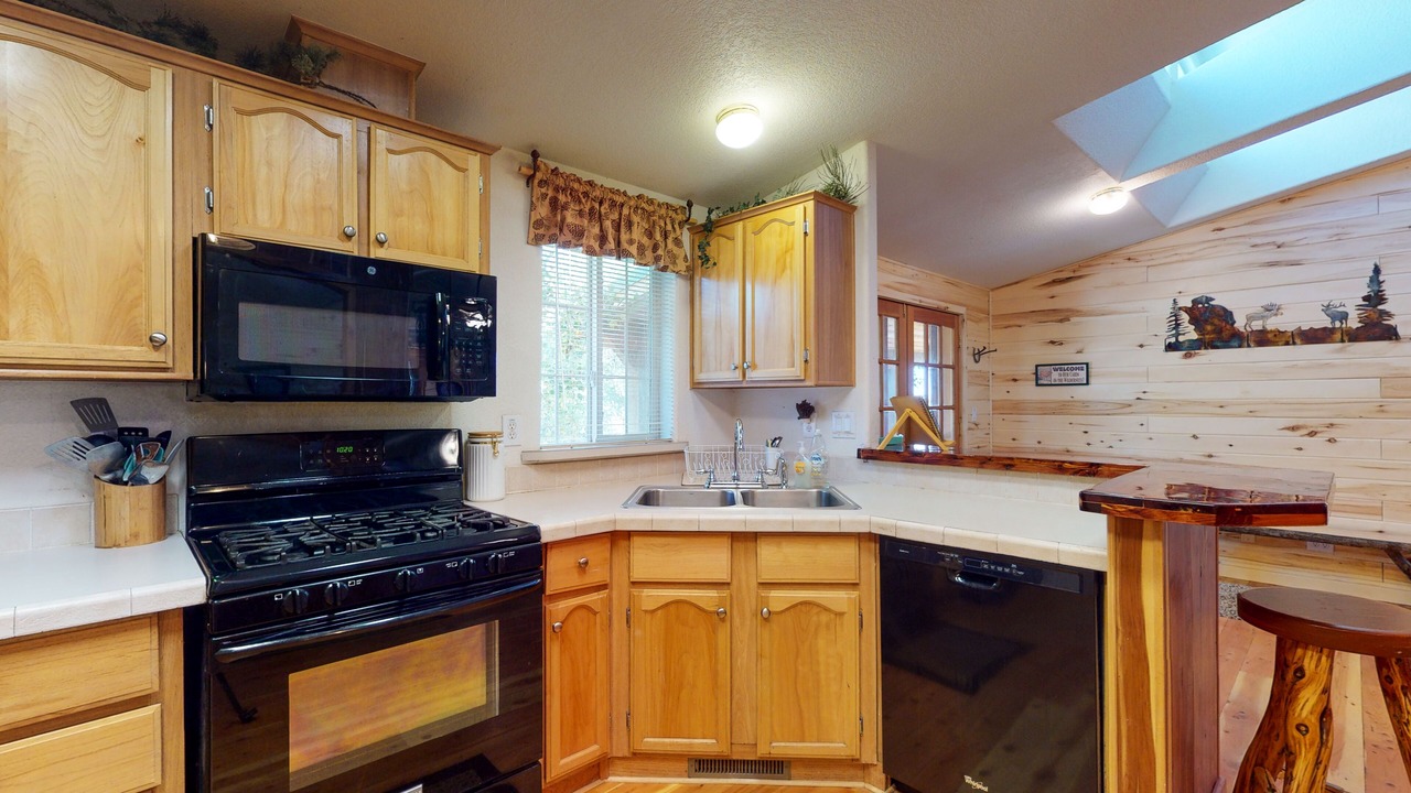 Photo of Kitchen in South Fork