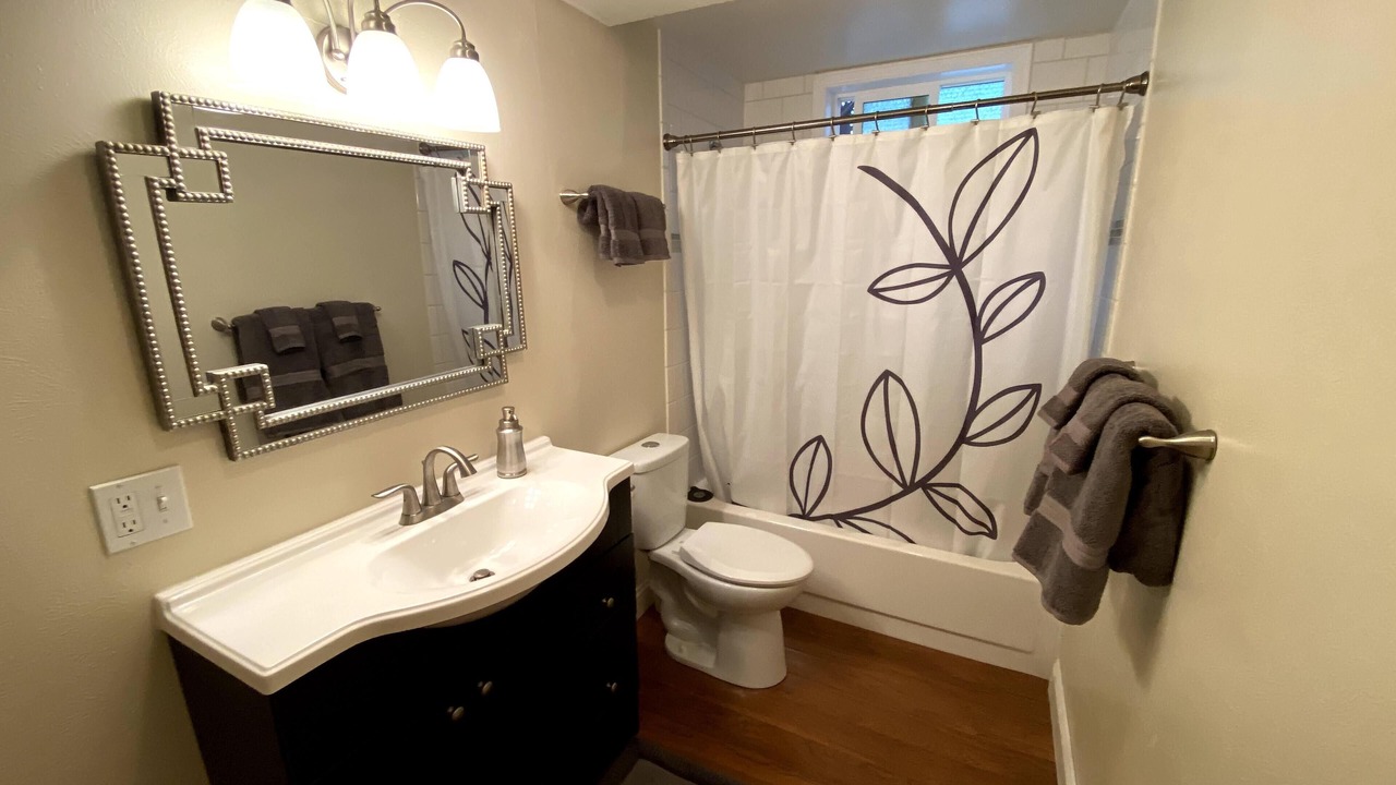 Photo of Bathroom in Table Mesa