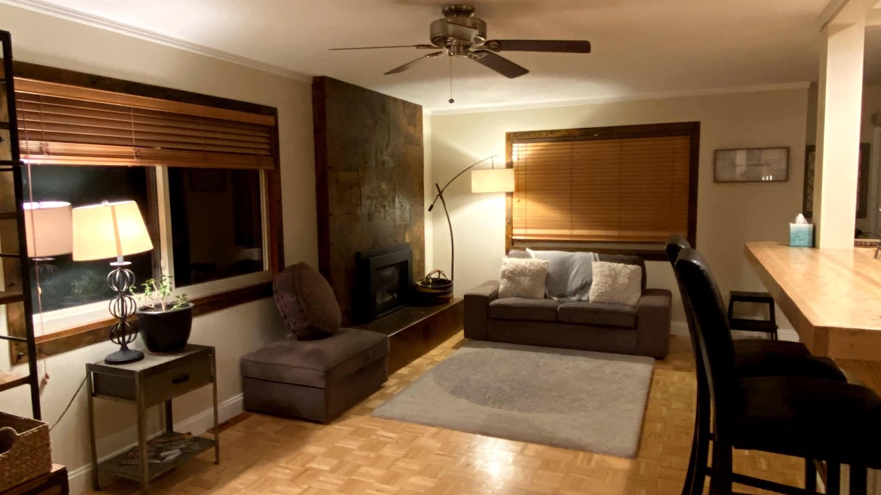 Photo of Livingroom in Table Mesa
