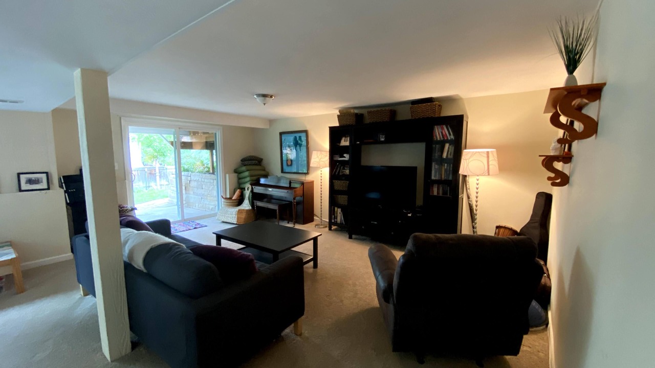 Photo of Livingroom in Table Mesa