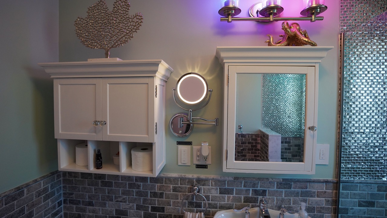 Photo of Bathroom in Oak Square