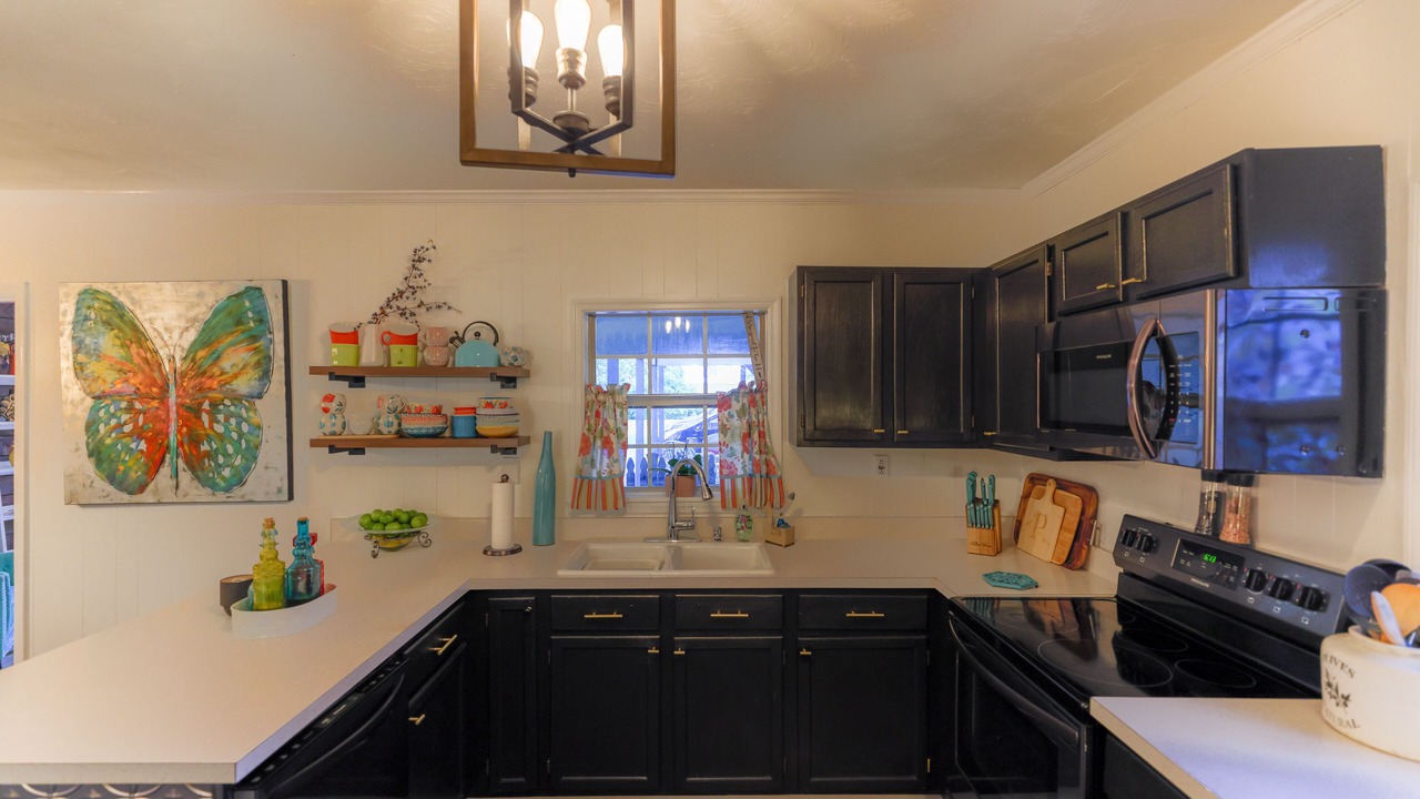 Photo of Kitchen in Urbandale Nations