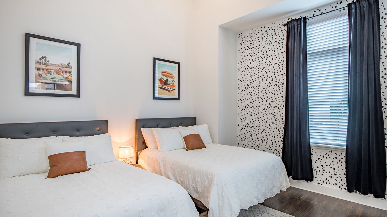 Photo of Bedroom in Inglewood