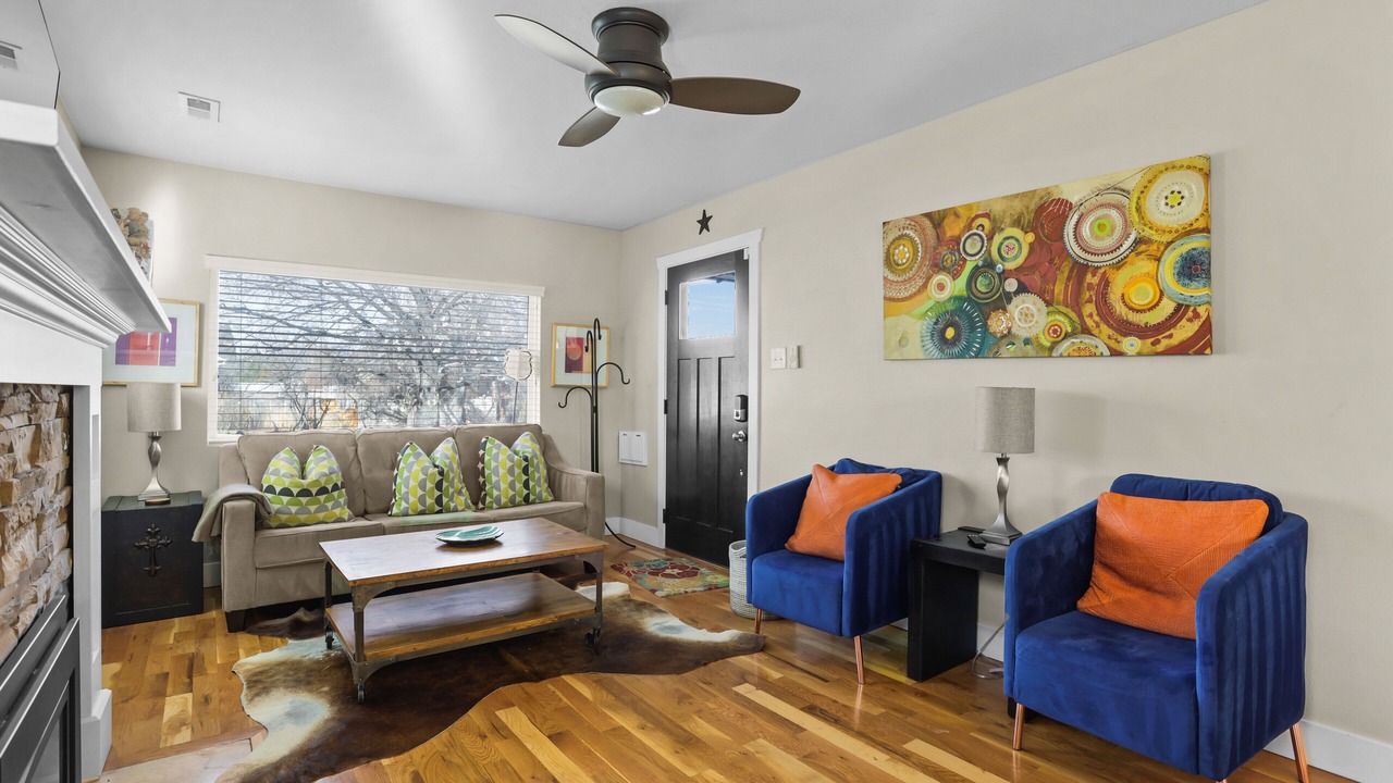Photo of Livingroom in Sunnyside