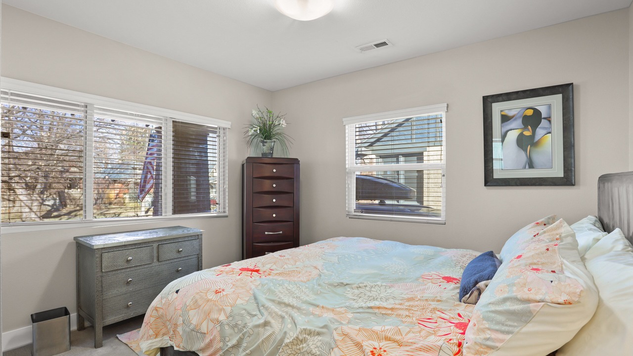 Photo of Bedroom in Sunnyside