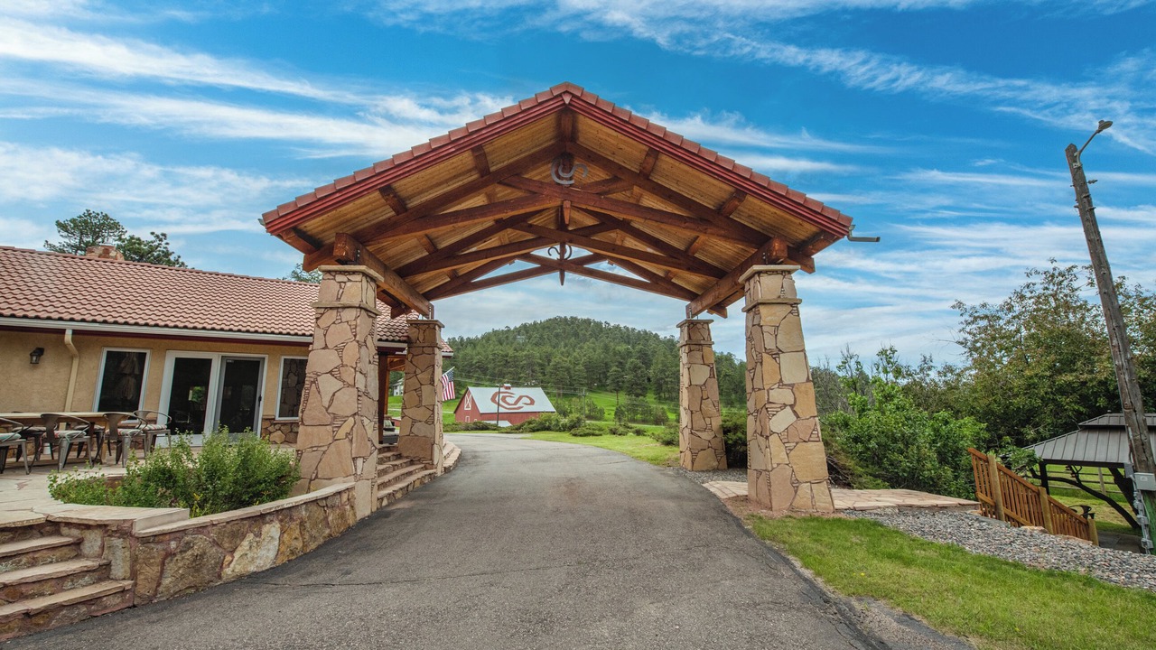 Photo of Outdoor in Golden