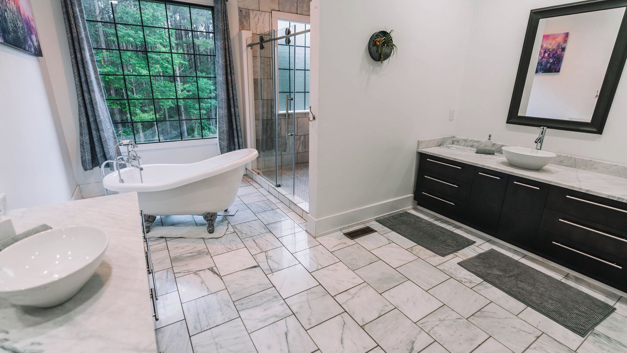 Photo of Bathroom in Signal Mountain