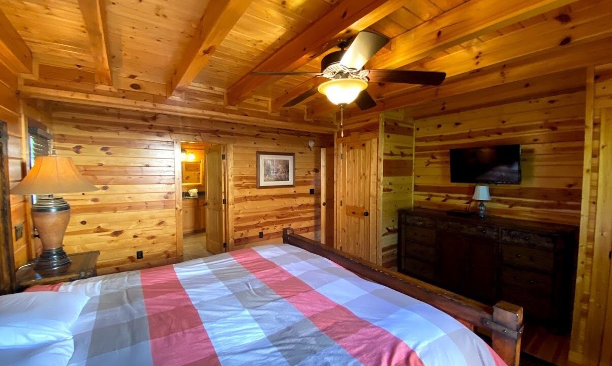 Photo of Bathroom in White Oak Lodge