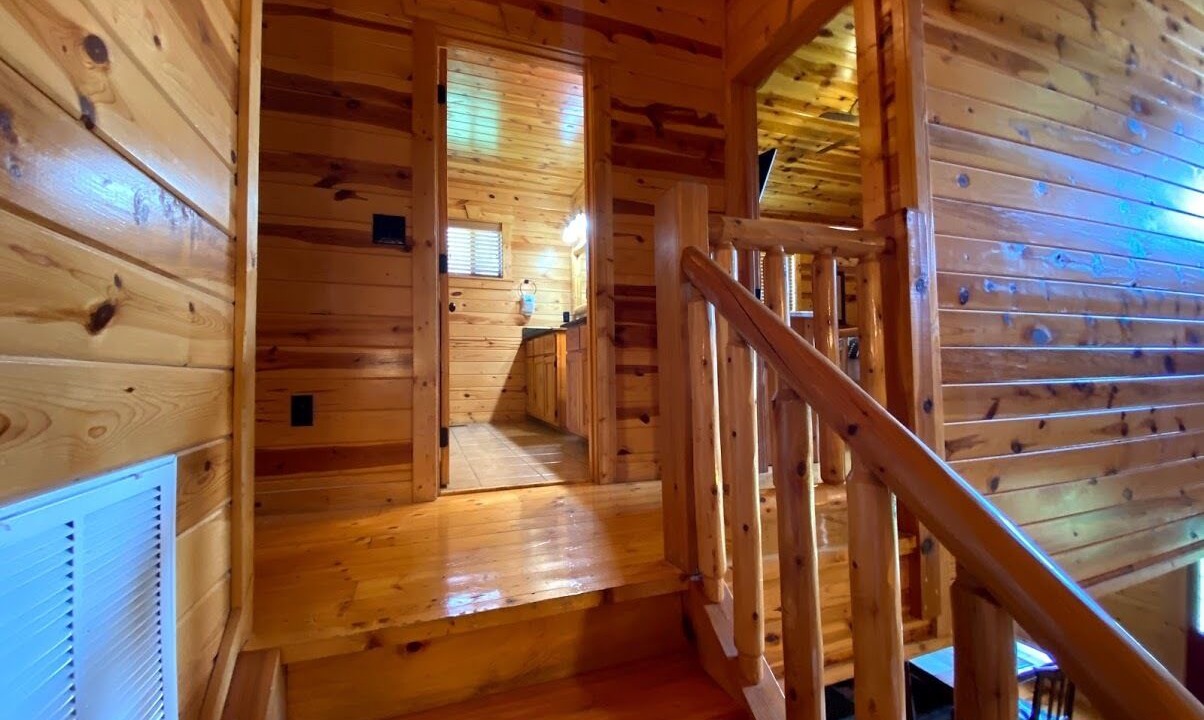 Photo of Bathroom in White Oak Lodge