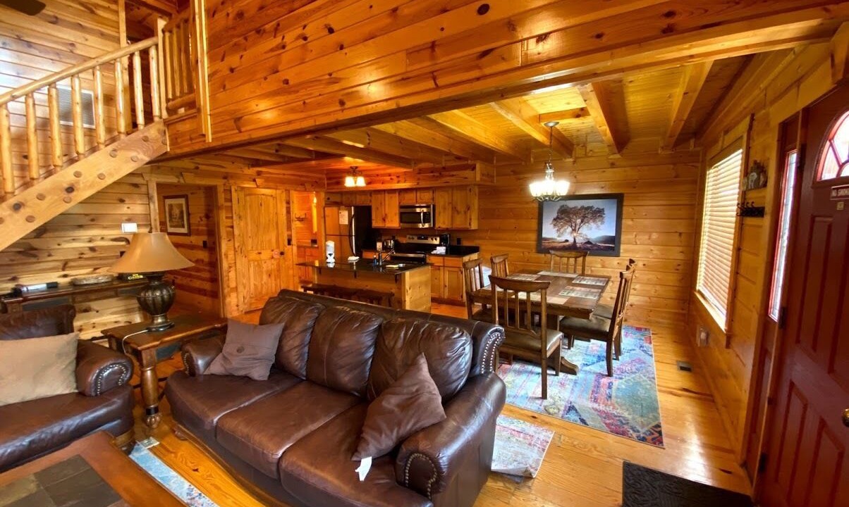 Photo of Bedroom in White Oak Lodge