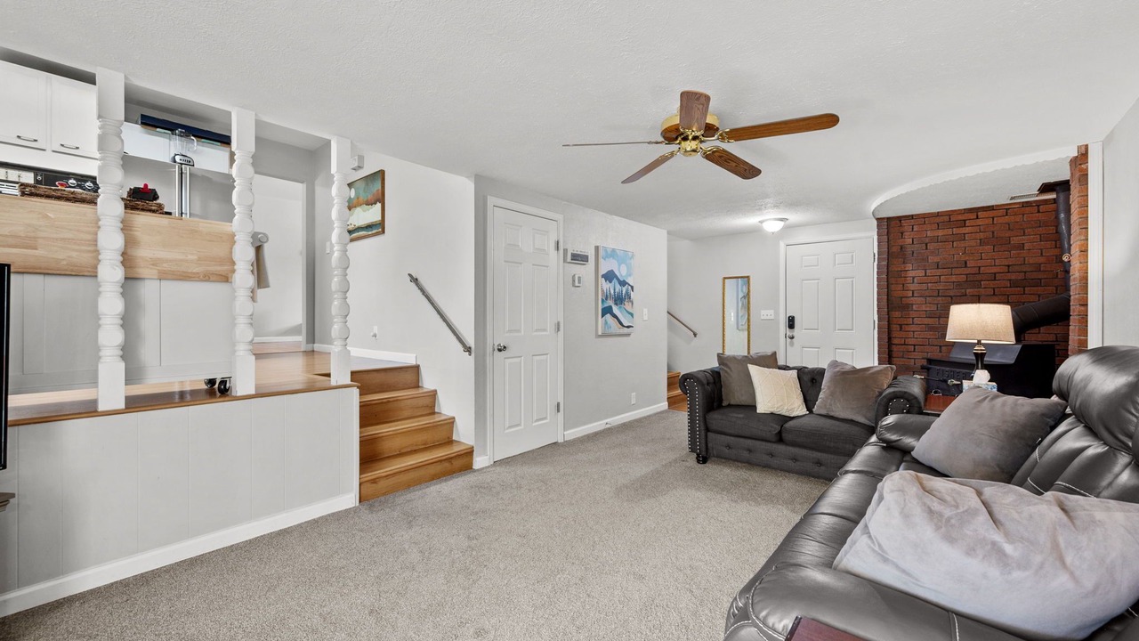 Photo of Livingroom in Arvada Plaza Area