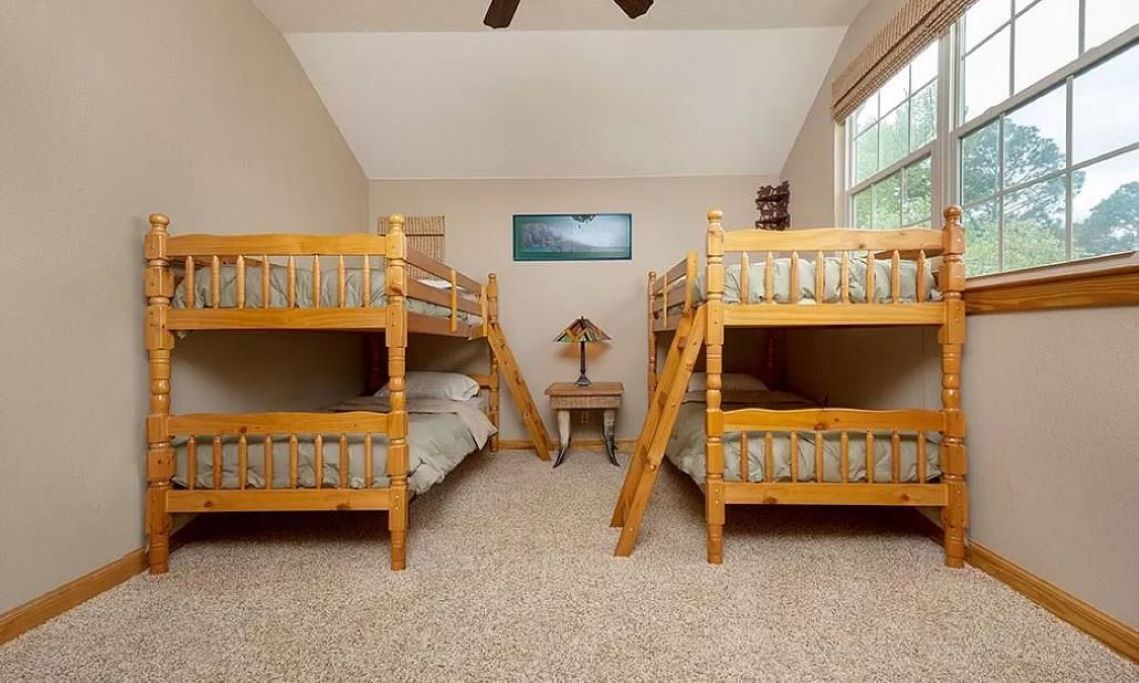 Photo of Bedroom in Tool
