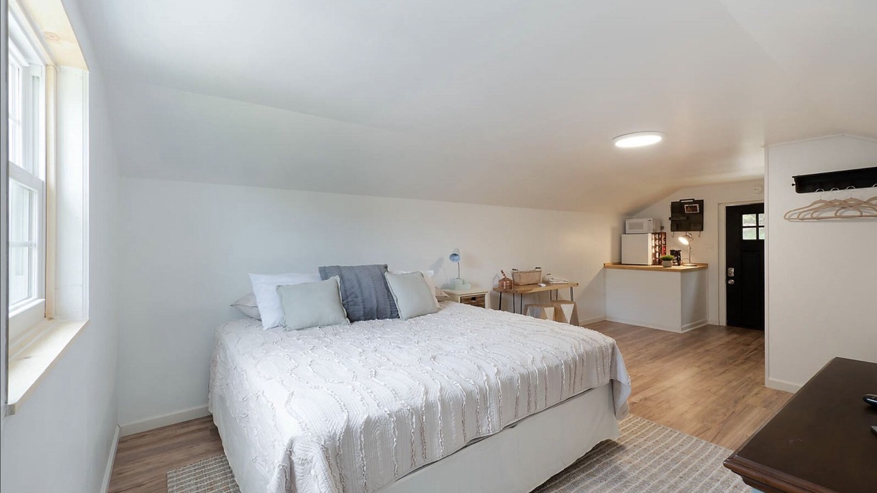 Photo of Bedroom in Lookout Mountain