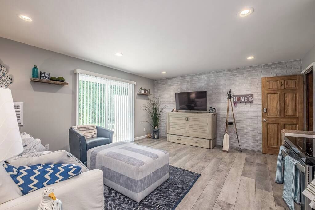 Photo of Livingroom in Bridgman
