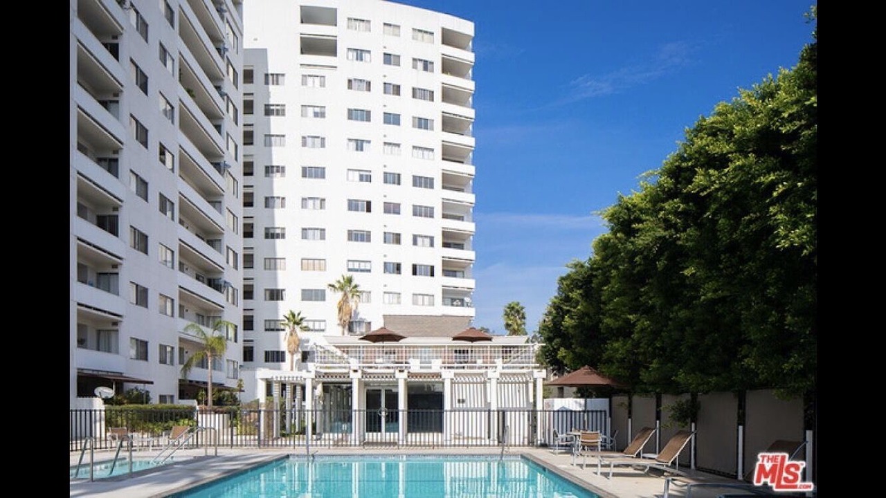 Photo of Outdoor in Hollywood