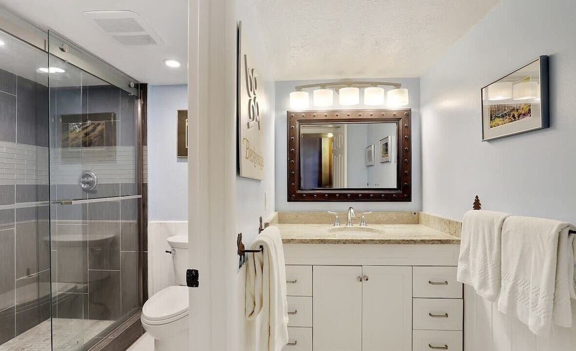 Photo of Bathroom in Warrior's Mark