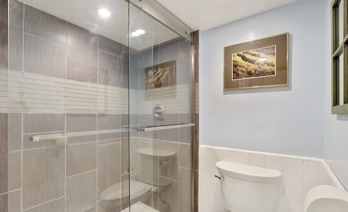 Photo of Bathroom in Warrior's Mark