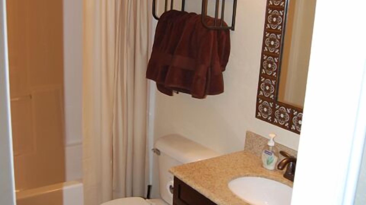 Photo of Bathroom in Pine Valley