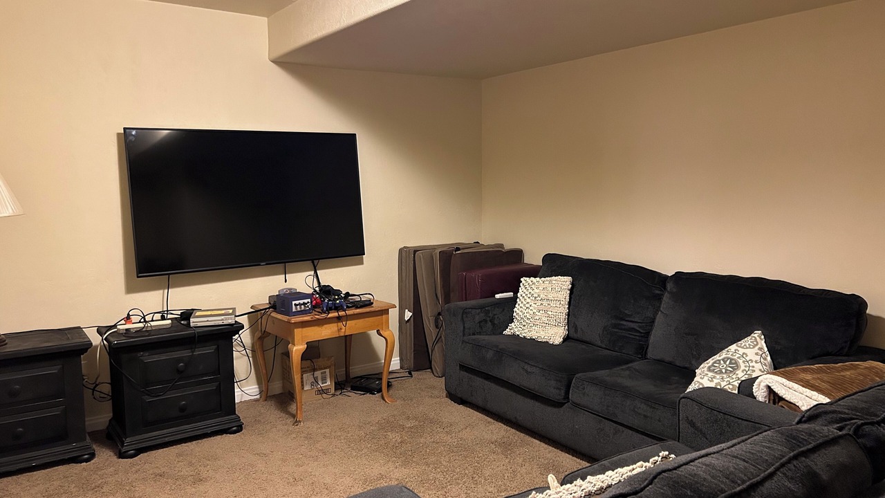 Photo of Bedroom in Pine Valley