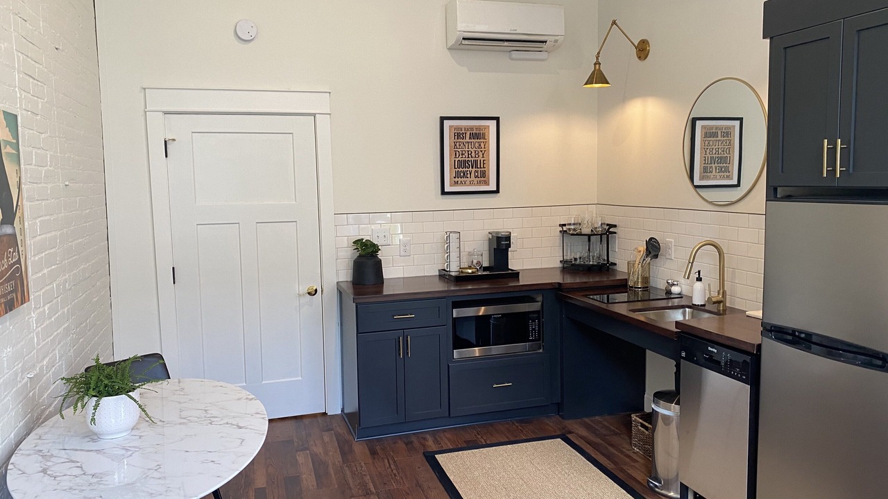 Photo of Kitchen in West Main Historic District