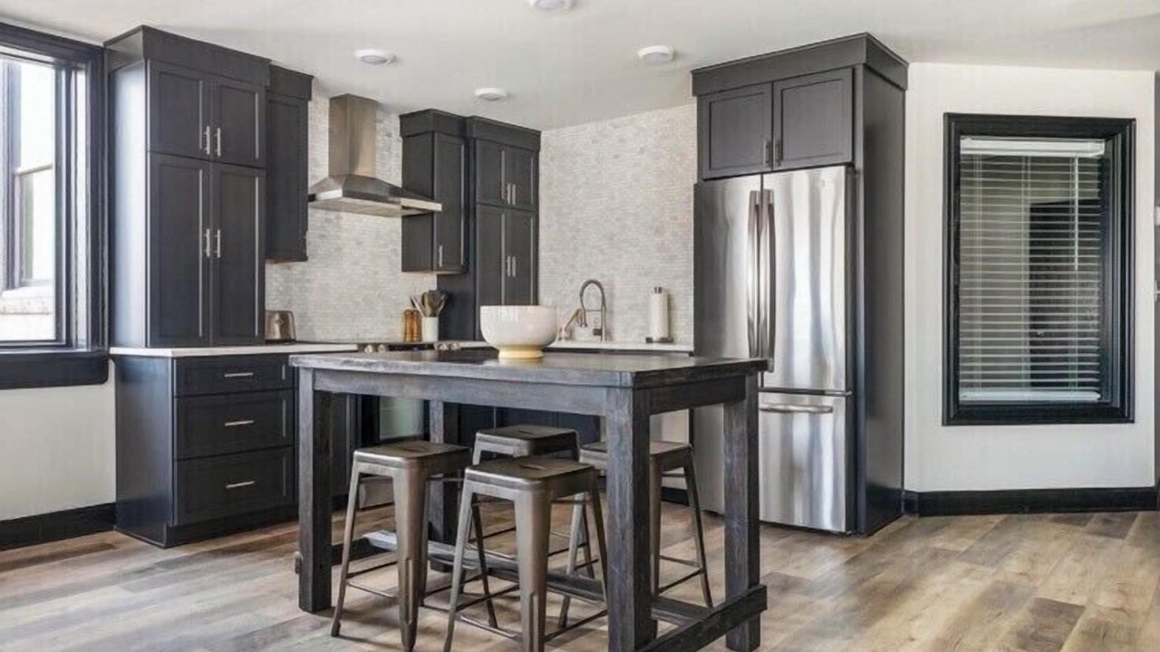 Photo of Kitchen in West Main Historic District