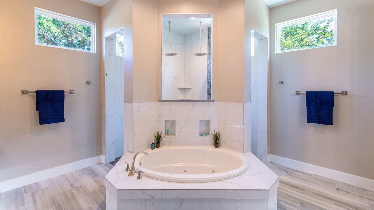 Photo of Bathroom in Northshore On Lake Travis