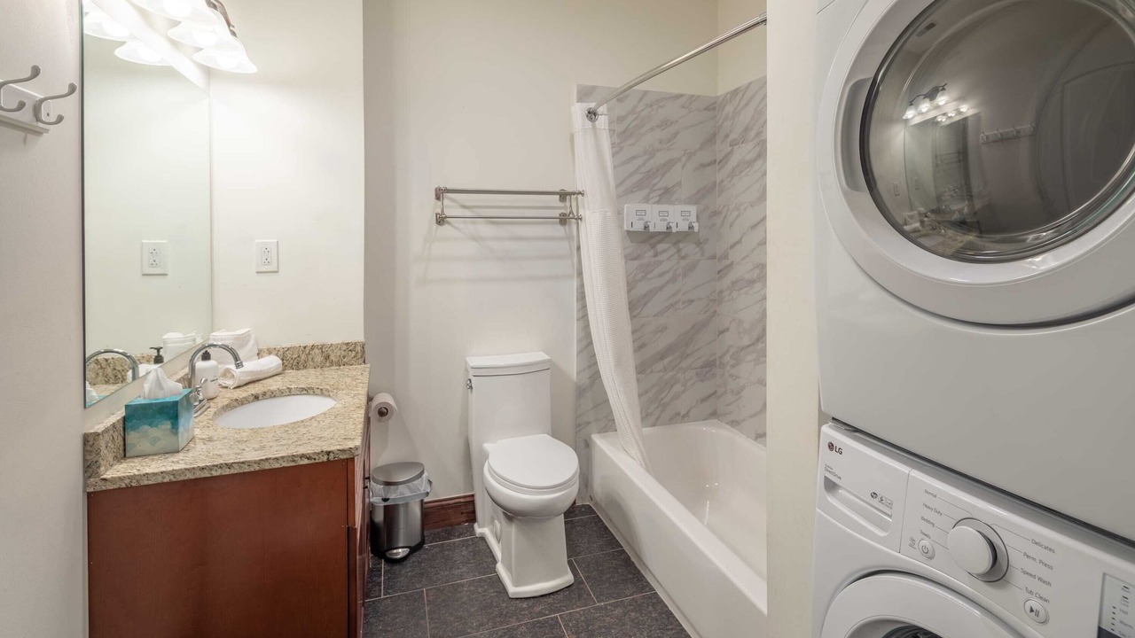 Photo of Bathroom in West Poplar