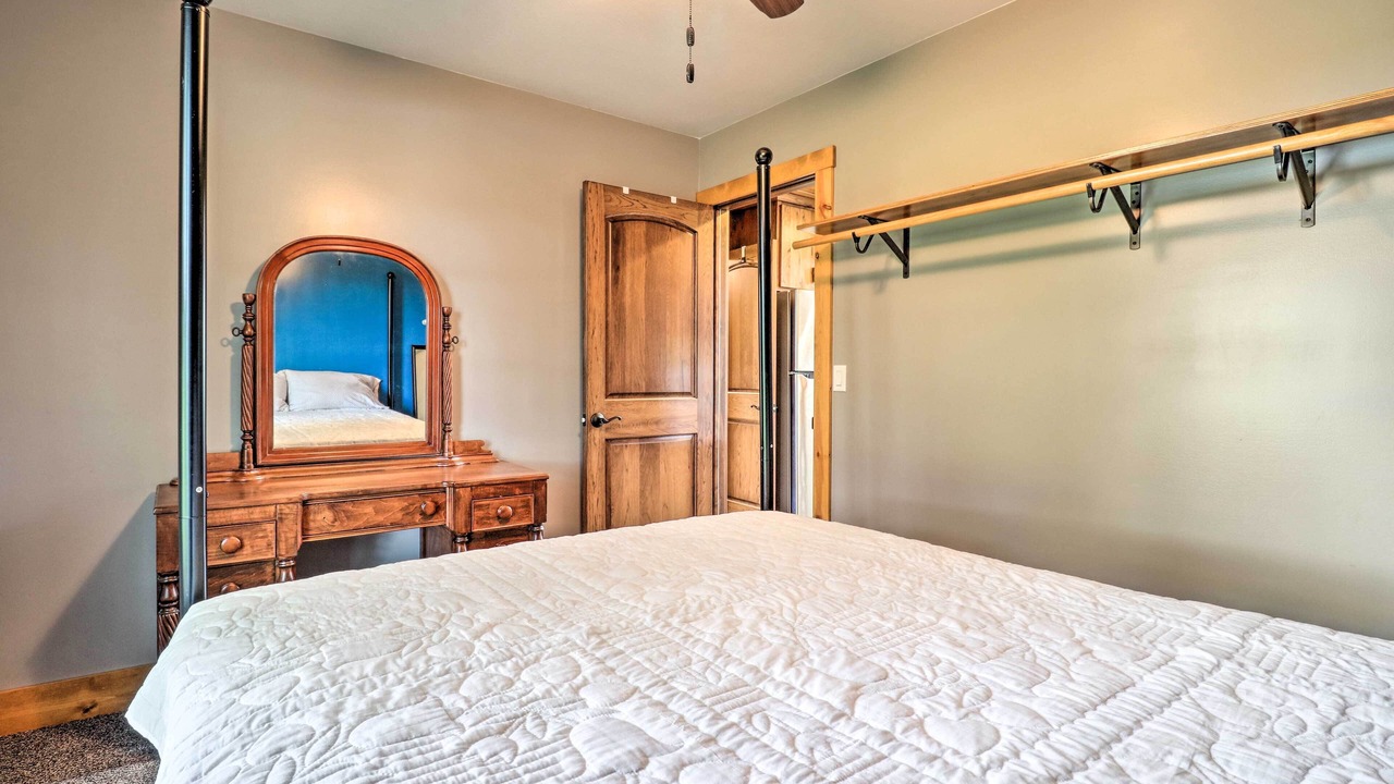 Photo of Bedroom in Shipshewana
