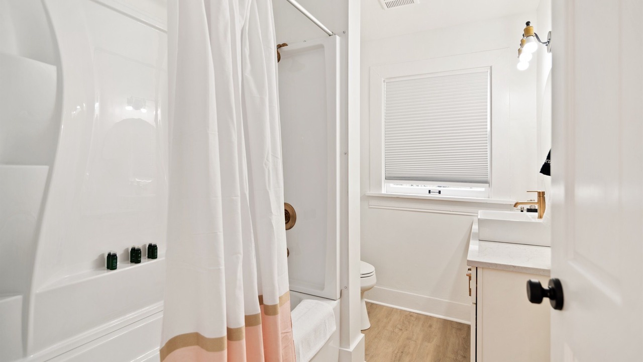 Photo of Bathroom in Hillsboro Village