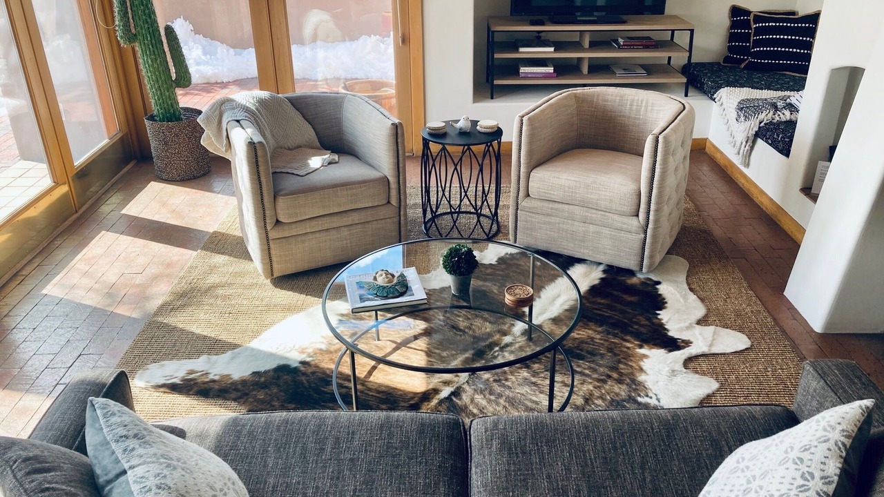 Photo of Livingroom in Nambe Pueblo