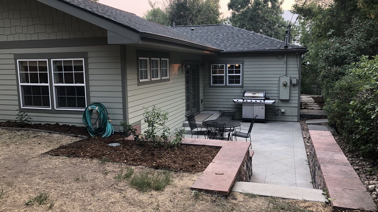 Photo of Outdoor in Golden