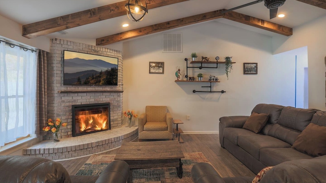 Photo of Livingroom in Gatlinburg