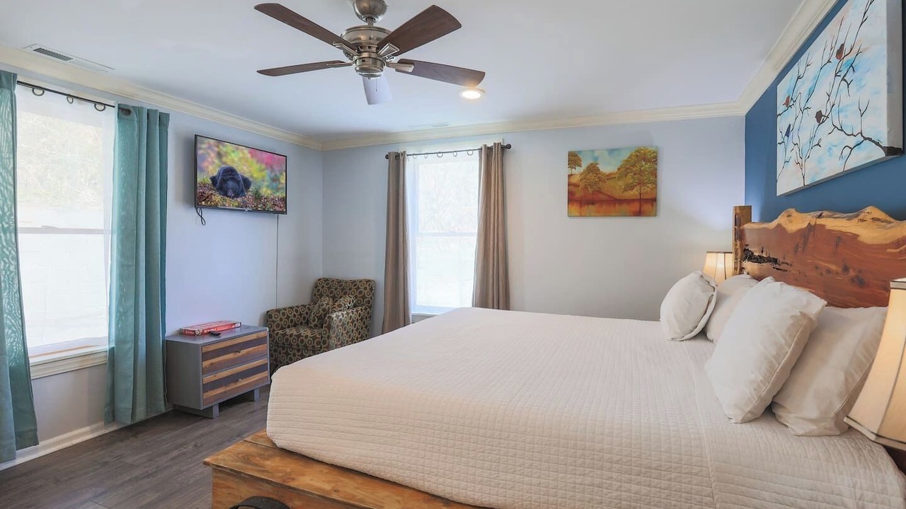 Photo of Bedroom in Gatlinburg