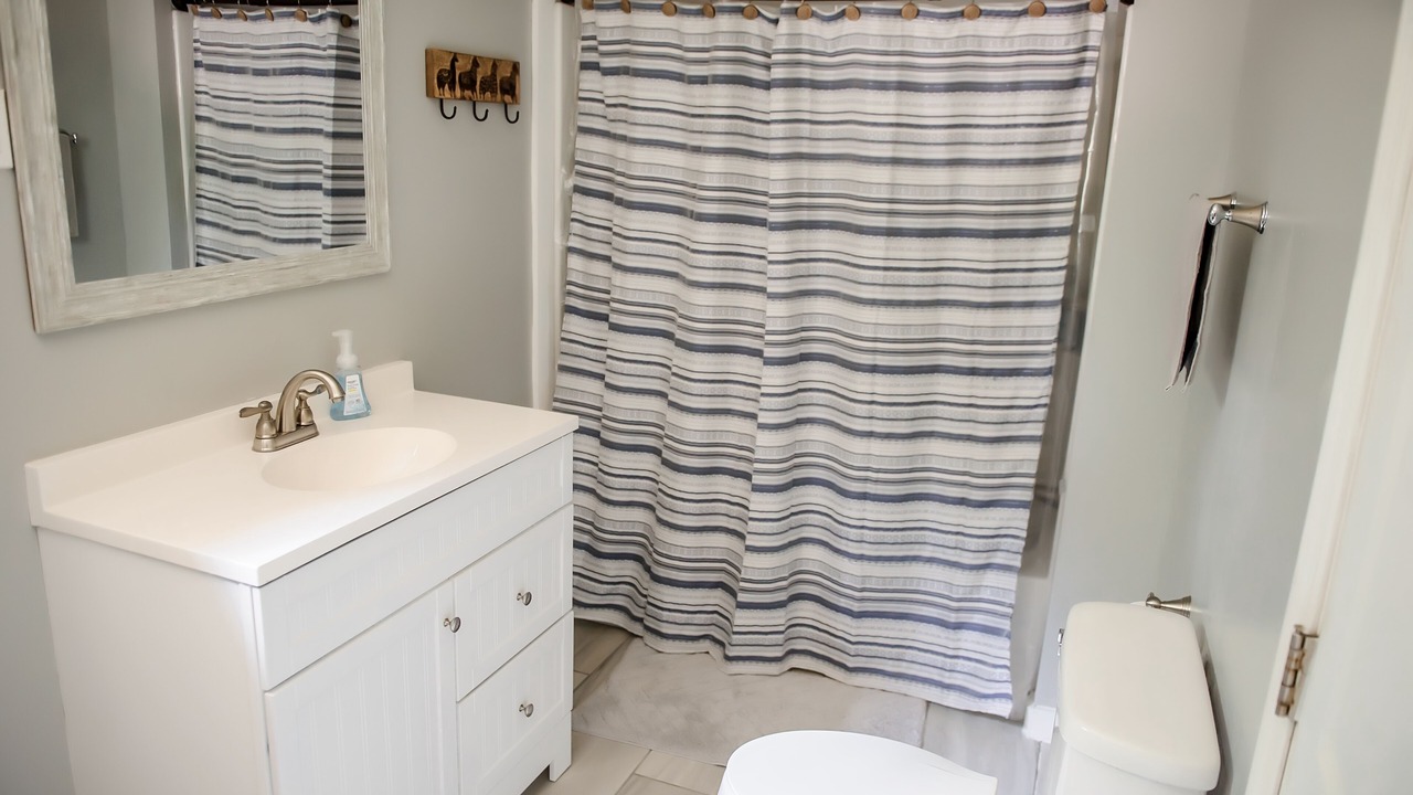 Photo of Bathroom in Helenwood