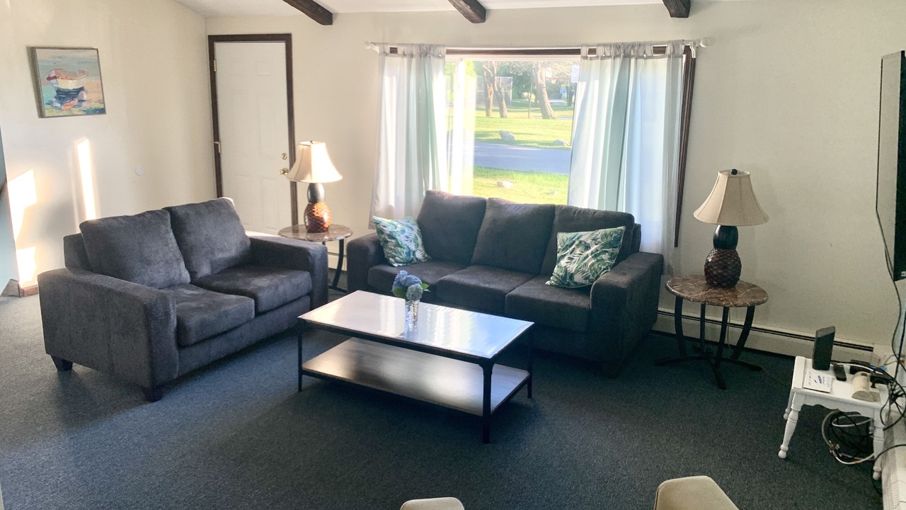 Photo of Livingroom in Eastward Look