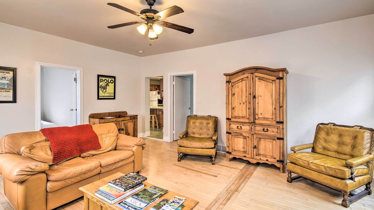 Photo of Livingroom in Elkhart Lake