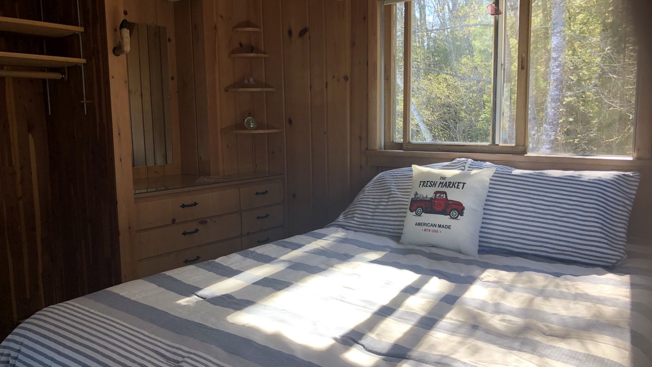 Photo of Bedroom in Star Lake