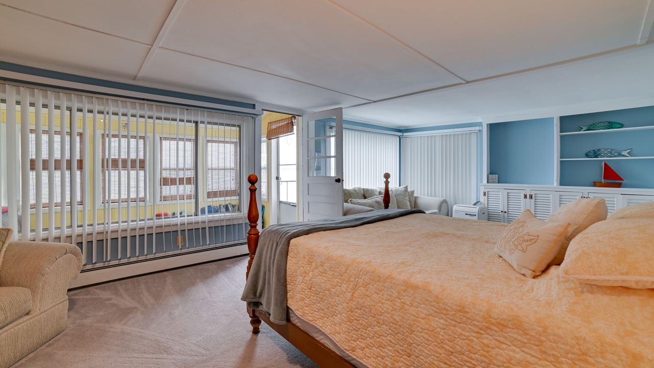 Photo of Bedroom in Seneca Falls